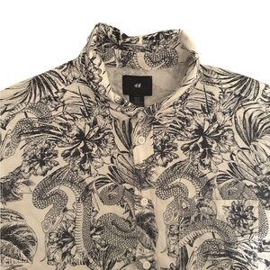 H&M Black and White Lightweight Shirt Jacket with Stand-Up Collar